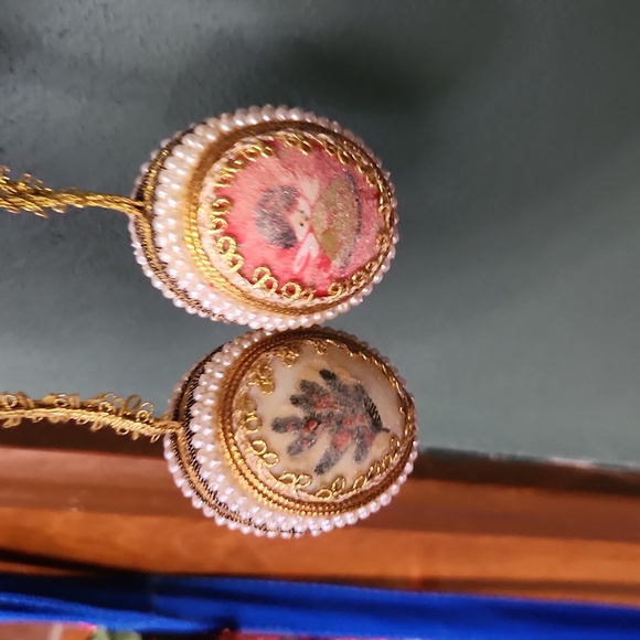 Handmade Colorful Beaded Ornaments - Picture 5 of 7